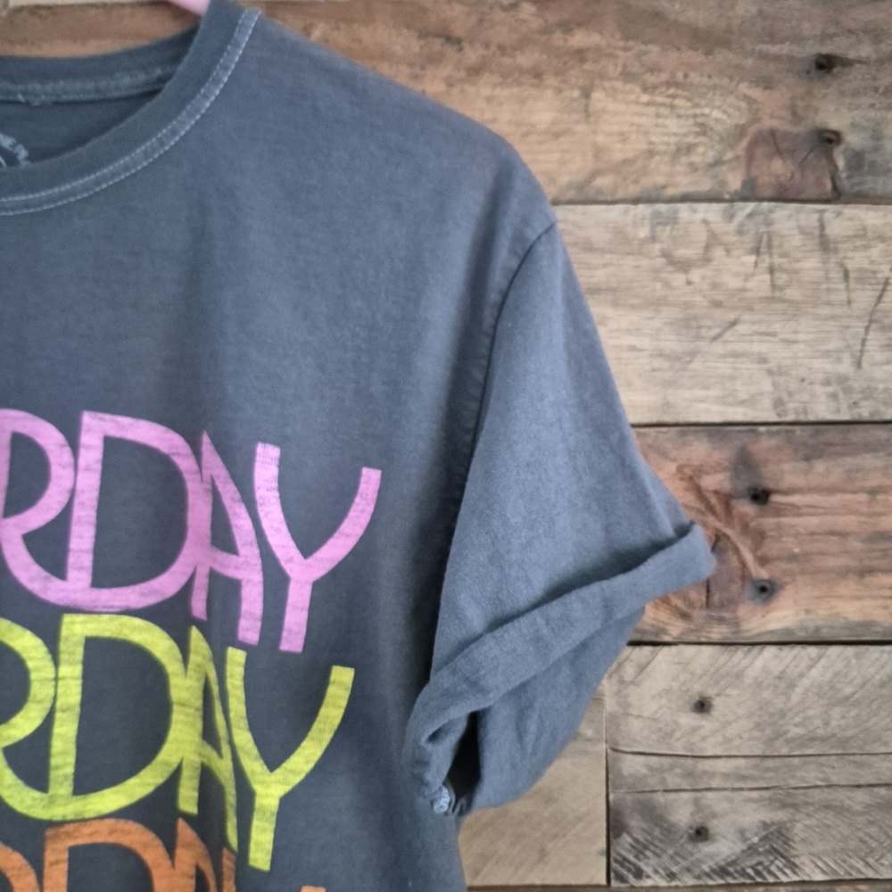 Twenty One Pilots Saturday Girls Crop T-Shirt Juniors M Gray S/S Hot Topic - Picture 9 of 11